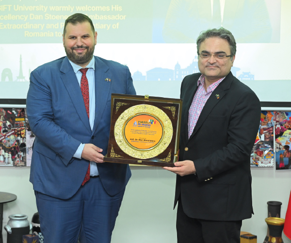 Pakistan Romania Growth Window - Ceremonial Moment 3
